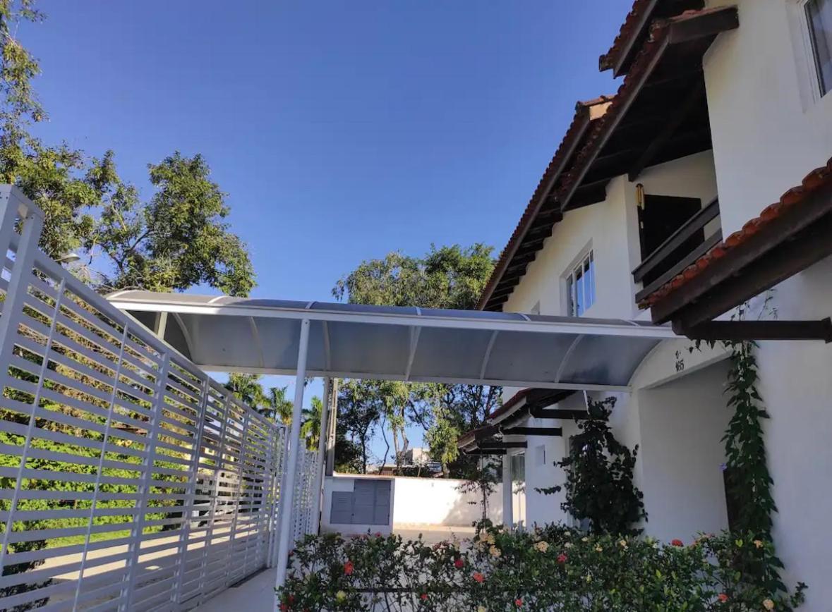 Linda Casa Em Juquehy A 150 Metros Da Praia!! Casa Em Condominio! Holiday home